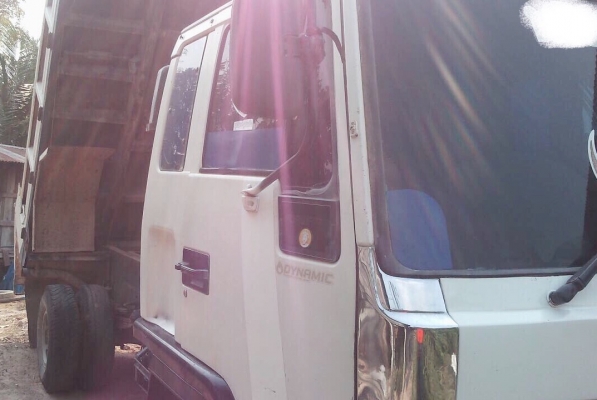 ISUZU ROCKY 175 HP 6BG1 หกล้อดั๊มพ์ กระบะดั๊มพ์เหล็ก 5 ตันความยาว 3.60 เมตรสวยสภาพดีพร้อมบรรทุกหนักได้เลย เครื่องยนต์แน่นแรงดีเดิมๆ หัวเก๋งสวยเดิมๆภายในห้องเก๋งคอนโซลสวยครบพร้อม แอร์เย็น พวงมาลัยเพาเวอร์ ระบบเบรคทริ๊ปฟี้ครบครัน ช่วงล่างแน่นคัชซีสวยดีไม่มี ISUZU ROCKY 175 HP 6BG1 หกล้อดั๊มพ์ กระบะดั๊มพ์เหล็ก 5 ตันความยาว 3.60 เมตรสวยสภาพดีพร้อมบรรทุกหนักได้เลย เครื่องยนต์แน่นแรงดีเดิมๆ หัวเก๋งสวยเดิมๆภายในห้องเก๋งคอนโซลสวยครบพร้อม แอร์เย็น พวงมาลัยเพาเวอร์ ระบบเบรคทริ๊ปฟี้ครบครัน ช่วงล่างแน่นคัชซีสวยดีไม่มี