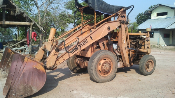 ขายรถตักล้อยาง  KOMATSU  SD  20