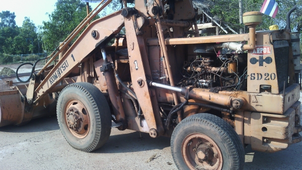 ขายรถตักล้อยาง KOMATSU SD 20 ขายรถตักล้อยาง KOMATSU SD 20