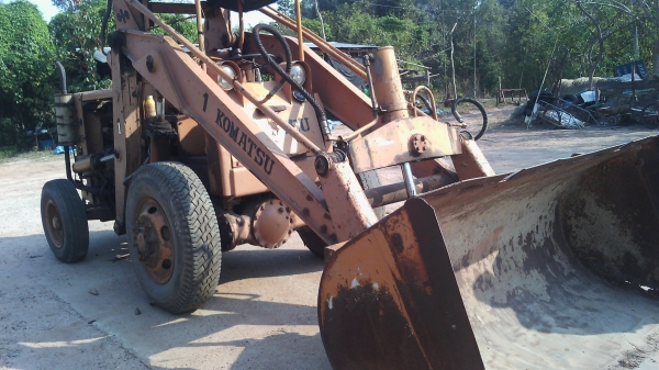 ขายรถตักล้อยาง KOMATSU SD 20 ขายรถตักล้อยาง KOMATSU SD 20