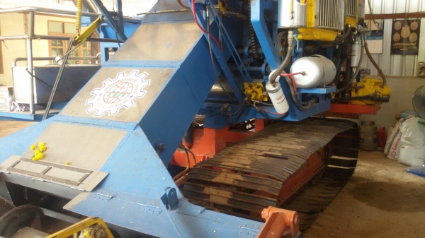 ขาบรถเกี่ยวข้าวมาโนชสภาพสวยเดิน12htเครื่องjo8เทอโบ