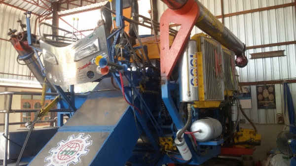 ขาบรถเกี่ยวข้าวมาโนชสภาพสวยเดิน12htเครื่องjo8เทอโบ