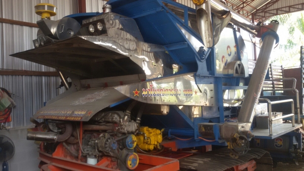 ขาบรถเกี่ยวข้าวมาโนชสภาพสวยเดิน12htเครื่องjo8เทอโบ