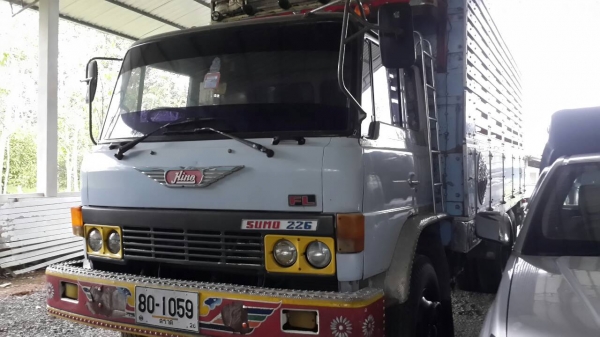 สิบล้อมือสอง,Hino KT925 เครื่อง 195 เพลาเดียว ไม่ดั๊ม,สวยเต็ม