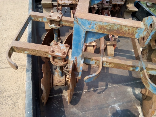 พานสัพใบอ้อย ยี่ห้อ ก.เกษตร เต็ม โครงสวย ใส่รถไถใหญ่