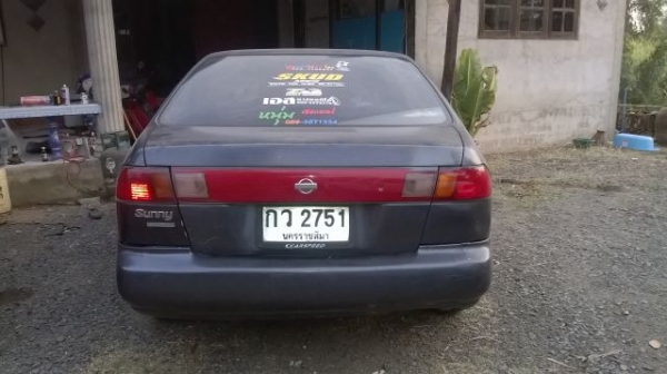 Nissan Sunny เครื่องดีมากขับทางไกลเยี่ยม เกียร์ธรรมดา พวงมาลัยเพาเวอร์ แอร์เย็นจัด พร้อมใช้ขายตามสภาพ