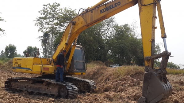 ขายด่วนKOBELCO MIII200 สภาพพร้อมใช้ เอกสารเล่มทะเบียนราคาเบาๆโทร0856842587