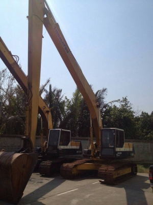 ขายรถแบคโค200-5LCบูมยาวทำงานดีไม่มีโหลด คล่องไว