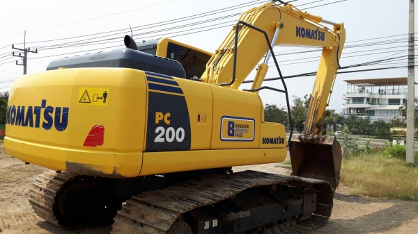 ขายKOMATSU 200-8MO ราคา 2,750,000 บาท ราคาต่อรอง