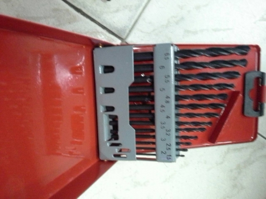 ขายดอกสว่านเจาะเหล็กชุด13ดอกงานเก่าเก็บพร้อมกล่องเบอร์มิลและหุน