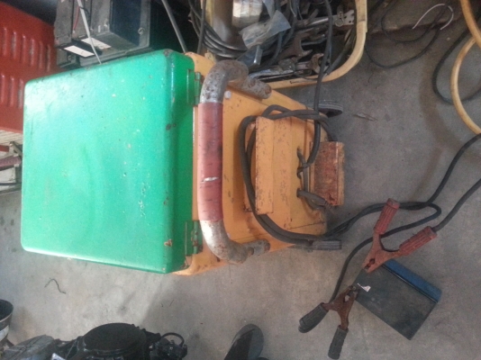 ตู้ชาร์จแบตเตอรี่