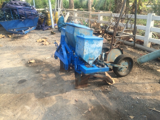 ขายเครื่องหยอดข้าวโพดของพยับการช่างพร้อมใช้ ขายเครื่องหยอดข้าวโพดของพยับการช่างพร้อมใช้