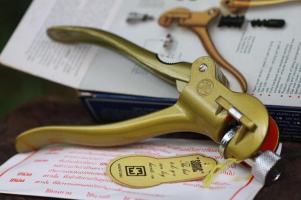 ขายคีมคัดคองเลื่อยSOMIC Made in Japan. ขายคีมคัดคองเลื่อยSOMIC Made in Japan.