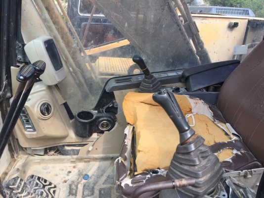 ขายรถแบคโฮ CAT 320C เครื่องดี ปั๊มดี เอวแน่น บูมปะ เอกสารครบ ไฟฟ้า