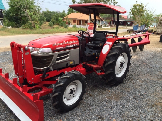 สินค้าเข้าใหม่ค่ะ. ขายรถไถยันม่าร์ EF453 T พร้อมอุปกรณ์. ใบดันหน้า และผานพรวน CMT. รถสภาพสวยมากพร้อมใช้งาน. #ขายราคา298000บาทสนใจโทร 0819136451. หรือทาง line. Bow 6451 มีบริการจัดส่งฟรีทั่วประเทศ