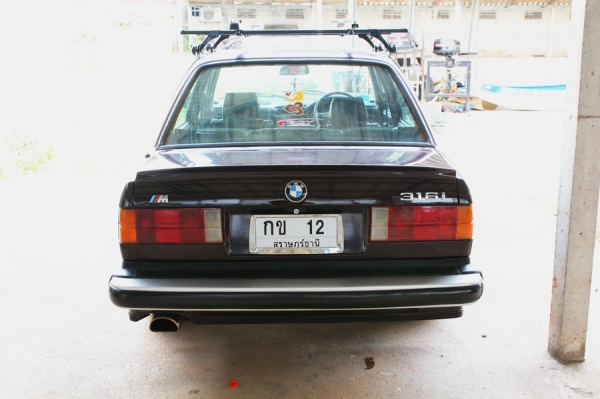 ขายBMW 316I 4door เกียร์ธรรมดา พวงมาลัยเพาเวอร์