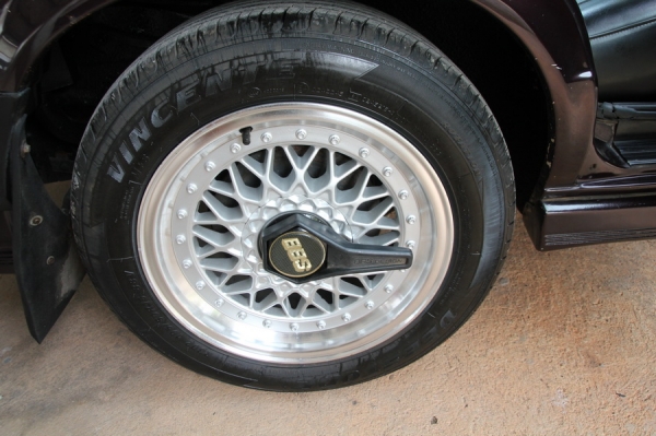 ขายBMW 316I 4door เกียร์ธรรมดา พวงมาลัยเพาเวอร์