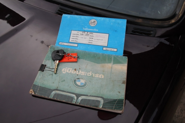 ขายBMW 316I 4door เกียร์ธรรมดา พวงมาลัยเพาเวอร์