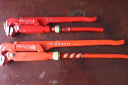 ขายคอม้าเยอรมันงานใหม่เก่าเก็บแพ็คคู่ขนาด12",15" ROZENBERG Made in Germany. ขายคอม้าเยอรมันงานใหม่เก่าเก็บแพ็คคู่ขนาด12",15" ROZENBERG Made in Germany.