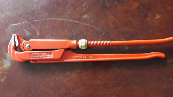 ขายคอม้าเยอรมันงานใหม่เก่าเก็บแพ็คคู่ขนาด12",15" ROZENBERG Made in Germany. ขายคอม้าเยอรมันงานใหม่เก่าเก็บแพ็คคู่ขนาด12",15" ROZENBERG Made in Germany.