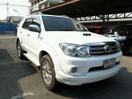 ขาย Toyota Fortuner 3.0v smart TRD AT 4WD ปี08.