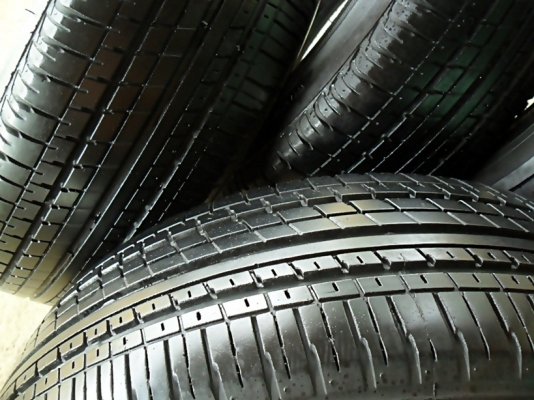 ยางขอบ15 บริดสโตน175-65-R15แตะพื้นปี14 (4เส้น 2,200บ)