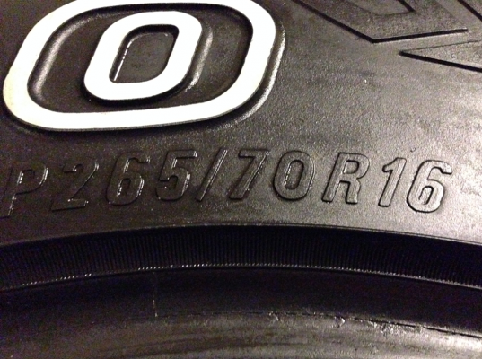 ยาง All Maxxis 265 70 16 ปี15 ดอกเต็ม ไม่มีปะ เนื้อนิ่มๆ ใช้อีก2-3ปีสบายๆ ราคาไม่แพง