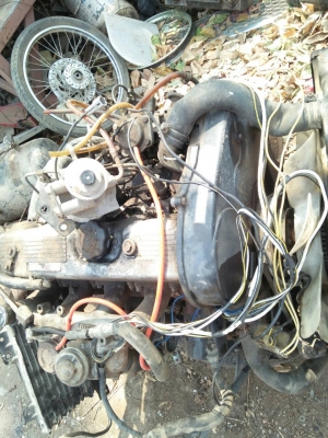 ขายเครื่อง L200 2500  พร้อมเกียร์ 22000 บาท 089-5498253 081-6278866