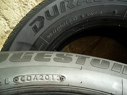 ยางกระบะ15  บริดสโตน205-70-R15ลงพื้นปลายปี13 (4เส้น1,900)