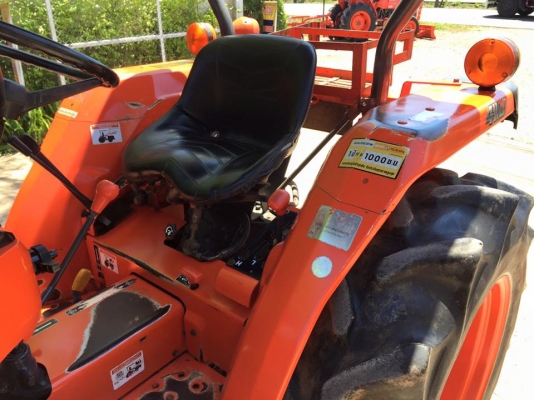 ขายรถไถKubota L3408 (4WD) พร้อมใบมีดหน้าและโรตารีช้าง รถสวยเดิม พร้อมใช้งาน