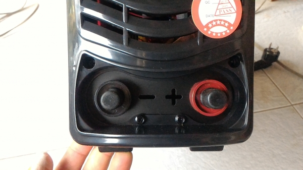 เครื่องเชื่อมพกพา ขนาดถึง  350 A.ยี่ห้อ TENYA เป็นระบบ Inverter Welder จ่ายไฟฟ้าเชื่อมเป็นแบบ DC