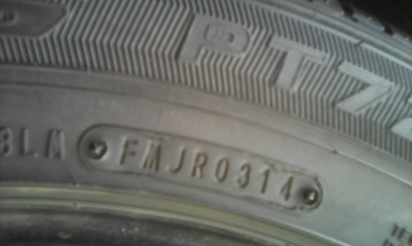 215/55R17  FALKEN AZENIS PT722 A/S ปี14 ชุด 4 เส้น tel.081-427-3941 ไอดีไลน์ 0814273941