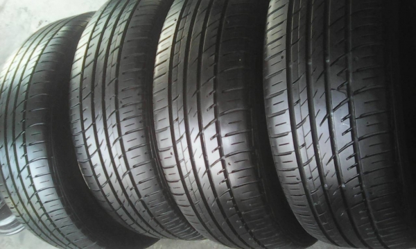 215/55R17  FALKEN AZENIS PT722 A/S ปี14 ชุด 4 เส้น tel.081-427-3941 ไอดีไลน์ 0814273941
