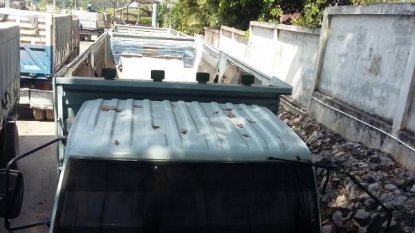 รถอีซูซุ 10 ล้อดั้ม FXZ  240 แรงม้า. ปี 39. ( ขาย แม่ , ลูก. )    สนใจติดต่อ  081 - 6079515