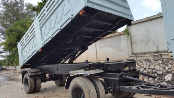 รถอีซูซุ 10 ล้อดั้ม FXZ  240 แรงม้า. ปี 39. ( ขาย แม่ , ลูก. )    สนใจติดต่อ  081 - 6079515