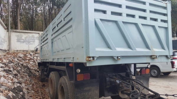 รถอีซูซุ 10 ล้อดั้ม FXZ  240 แรงม้า. ปี 39. ( ขาย แม่ , ลูก. )    สนใจติดต่อ  081 - 6079515