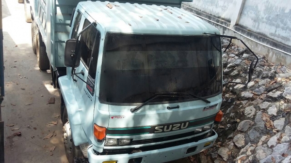 รถอีซูซุ 10 ล้อดั้ม FXZ  240 แรงม้า. ปี 39. ( ขาย แม่ , ลูก. )    สนใจติดต่อ  081 - 6079515