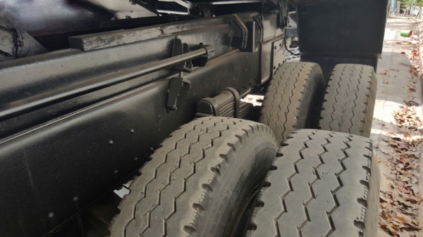 รถอีซูซุ 10 ล้อดั้ม FXZ  240 แรงม้า. ปี 39. ( ขาย แม่ , ลูก. )    สนใจติดต่อ  081 - 6079515