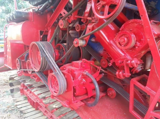 ขายรถเกี่ยวข้าว ศักดิ์พัฒนา BIG37 เครื่อง185แรง ปั๊มไดกิ้นเบอร์23 สภาพพร้อมใช้งาน ราคา390,000 สนใจโทร 090-8588220คุณนะ 093-3258446คุณบิว หรือเข้าดูสินค้าอื่นๆได้ที่ www.truck.in.th/498 หรือเพจFacebook ณรงค์ ซื้อขายรถมือสอง (เว็บไซต์ส่วนตัว) หรือFacebook ค