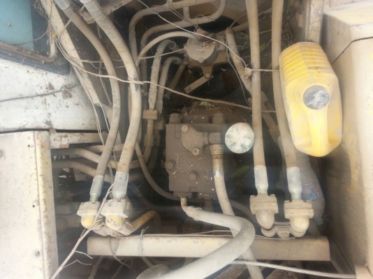 Komatsu PC200-3 คอนโทนสั้น เล่มทะเบียน