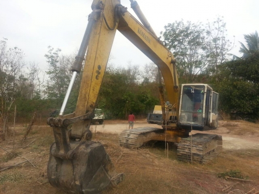 Komatsu PC200-3 คอนโทนสั้น เล่มทะเบียน