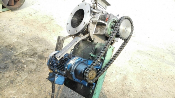 Sell>> ROTARY VALVE แอร์ล็อคสแตนเลส มอเตอร์ Sumitomo Cyclo Drive 1 HP. ทด 1:35 เพลาออก 42 RPM. สภาพสวย Sell>> ROTARY VALVE แอร์ล็อคสแตนเลส มอเตอร์ Sumitomo Cyclo Drive 1 HP. ทด 1:35 เพลาออก 42 RPM. สภาพสวย