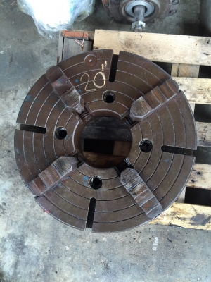 Sell>> สี่จับ UNIVERSAL ขนาด 20"นิ้ว สภาพสวย ฟันคม สดแน่น มีมา 2 ตัว พร้อมใช้งาน.