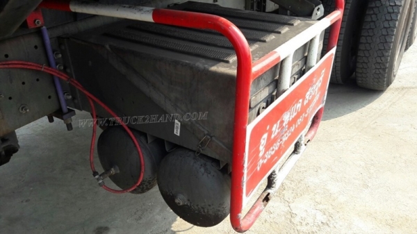 10 ล้อพ่วงดัมพ์ ยี่ห้อ SINO TRUCK รุ่น SWZ10 เครื่อง 6 สูบ 345 แรงม้า