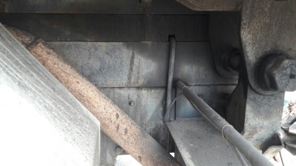 10 ล้อพ่วงดัมพ์ ยี่ห้อ SINO TRUCK รุ่น SWZ10 เครื่อง 6 สูบ 345 แรงม้า