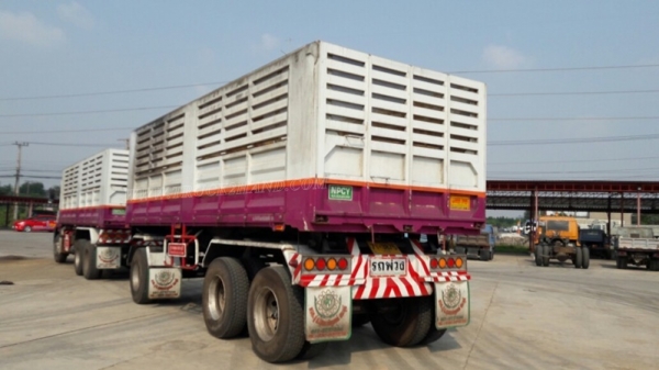 10 ล้อพ่วงดัมพ์ ยี่ห้อ SINO TRUCK รุ่น SWZ10 เครื่อง 6 สูบ 345 แรงม้า