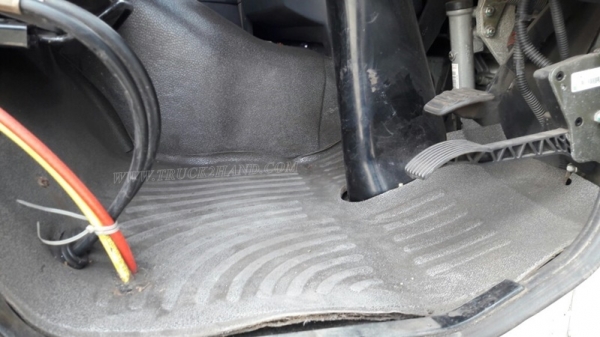 10 ล้อพ่วงดัมพ์ ยี่ห้อ SINO TRUCK รุ่น SWZ10 เครื่อง 6 สูบ 345 แรงม้า