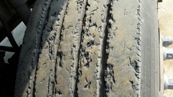 10 ล้อพ่วงดัมพ์ ยี่ห้อ SINO TRUCK รุ่น SWZ10 เครื่อง 6 สูบ 345 แรงม้า