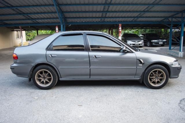 ขาย honda civic โฉมเตารีด สภาพพร้อมใช้