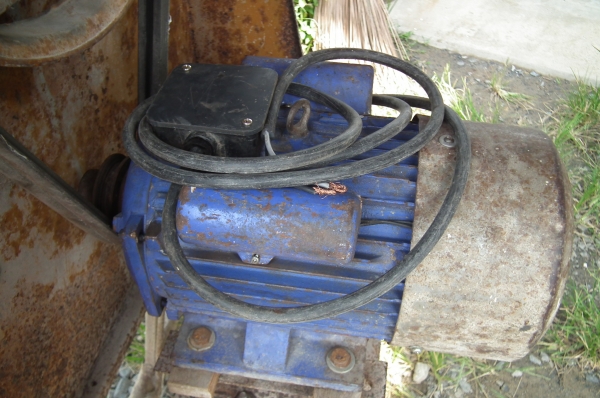 โม่ผสมปูน โมใ BATON โม่ผสมปูน 1 ถุง